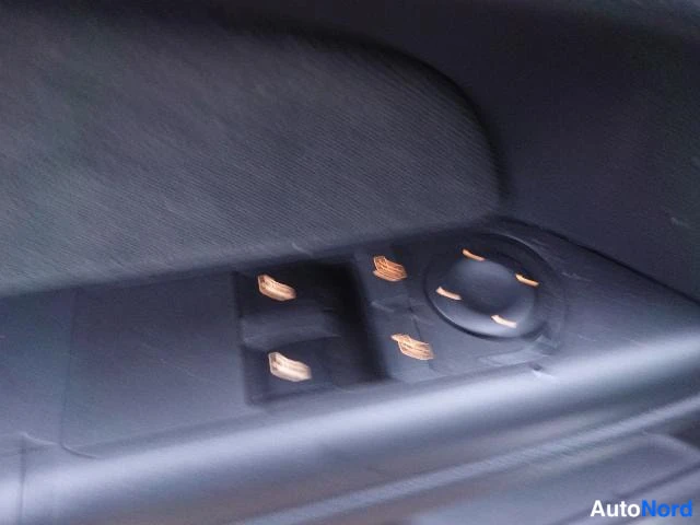 Vihreä Opel Astra 2004, yksityiskohta, kuva 26
