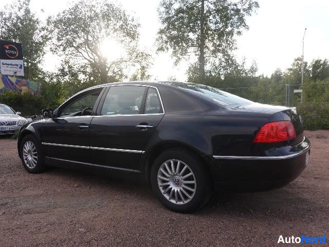 Musta Volkswagen Phaeton 2007, takaviisto, kuva 12