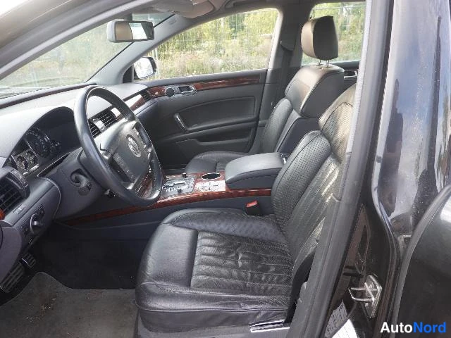 Musta Volkswagen Phaeton 2007, etuistuimet, kuva 20