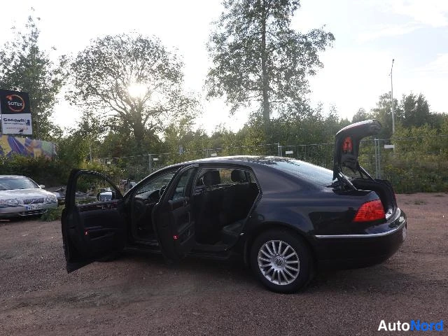 Musta Volkswagen Phaeton 2007, takaviisto, kuva 14