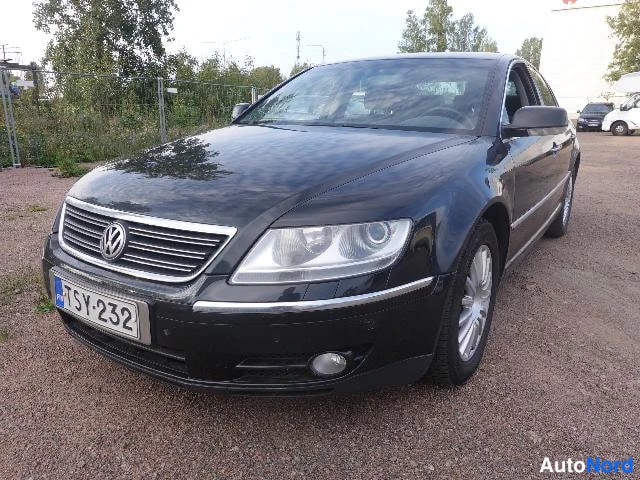 Musta Volkswagen Phaeton 2007, etuviisto, keula vasemmalle, kuva 2