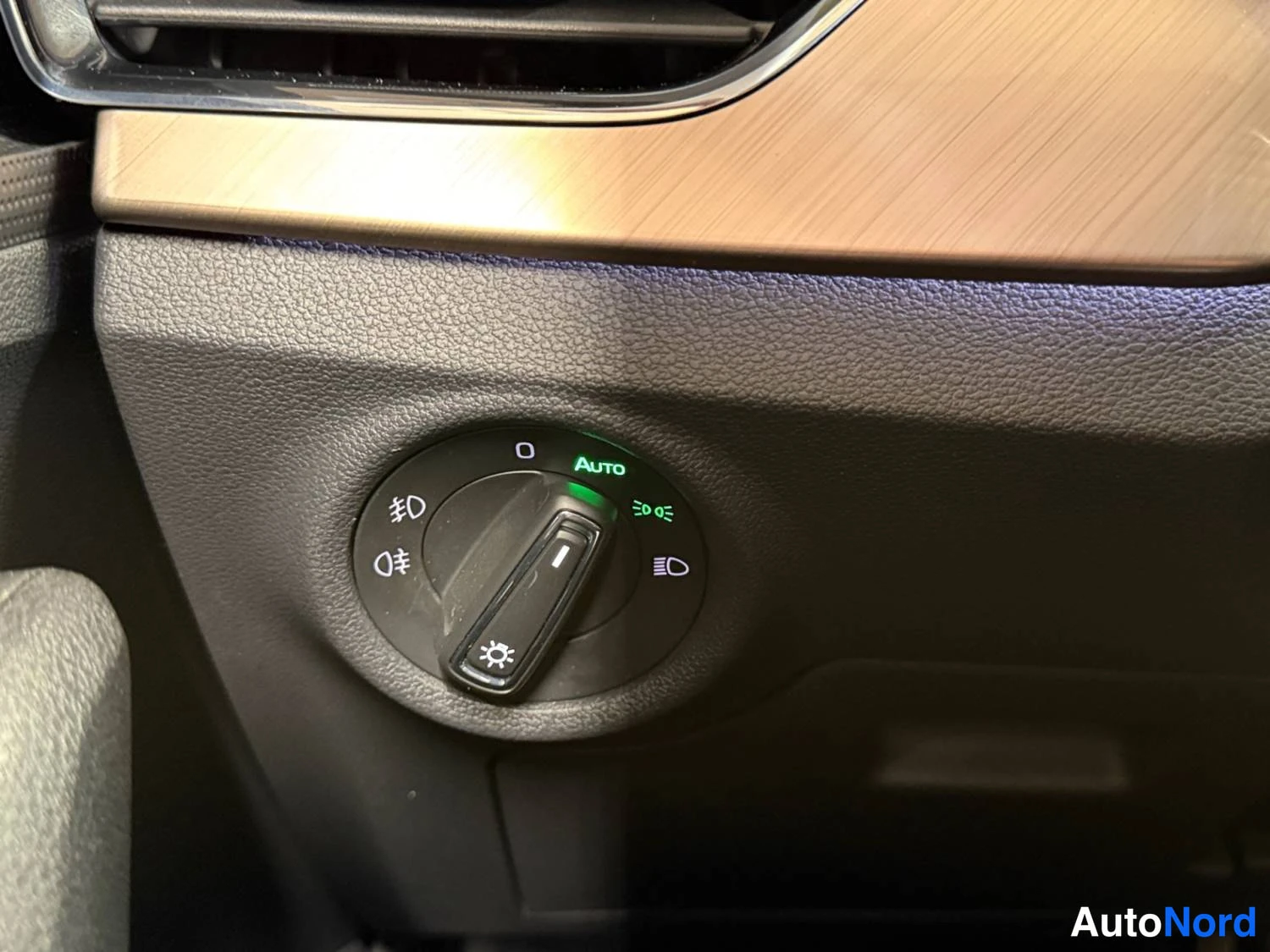 Punainen Skoda Kamiq 2020, kuva 21