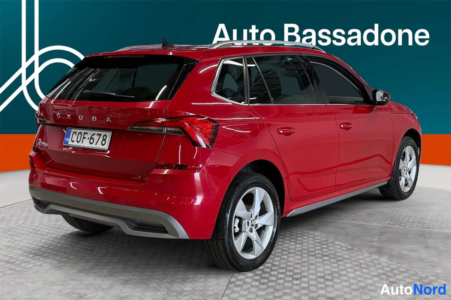 Punainen Skoda Kamiq 2020, takaviisto, kuva 7