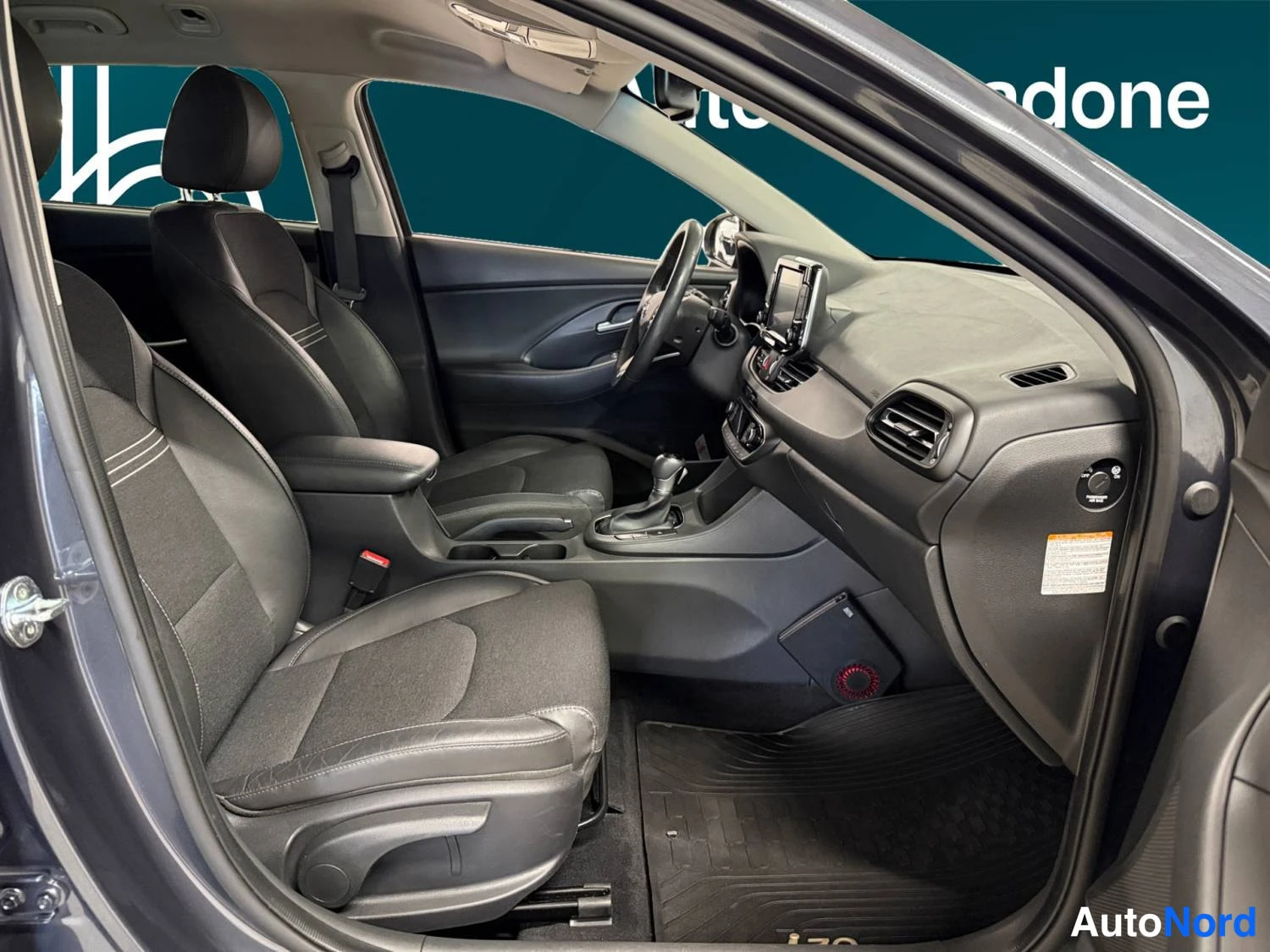 Harmaa Hyundai I30 2022, kuva 15