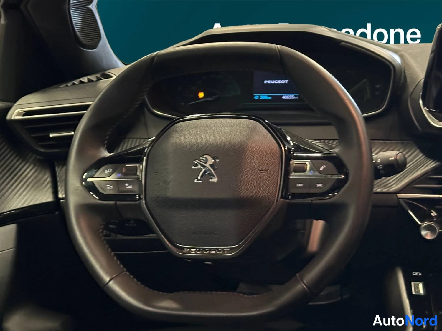 Musta Peugeot E-2008 2023, kuva 14