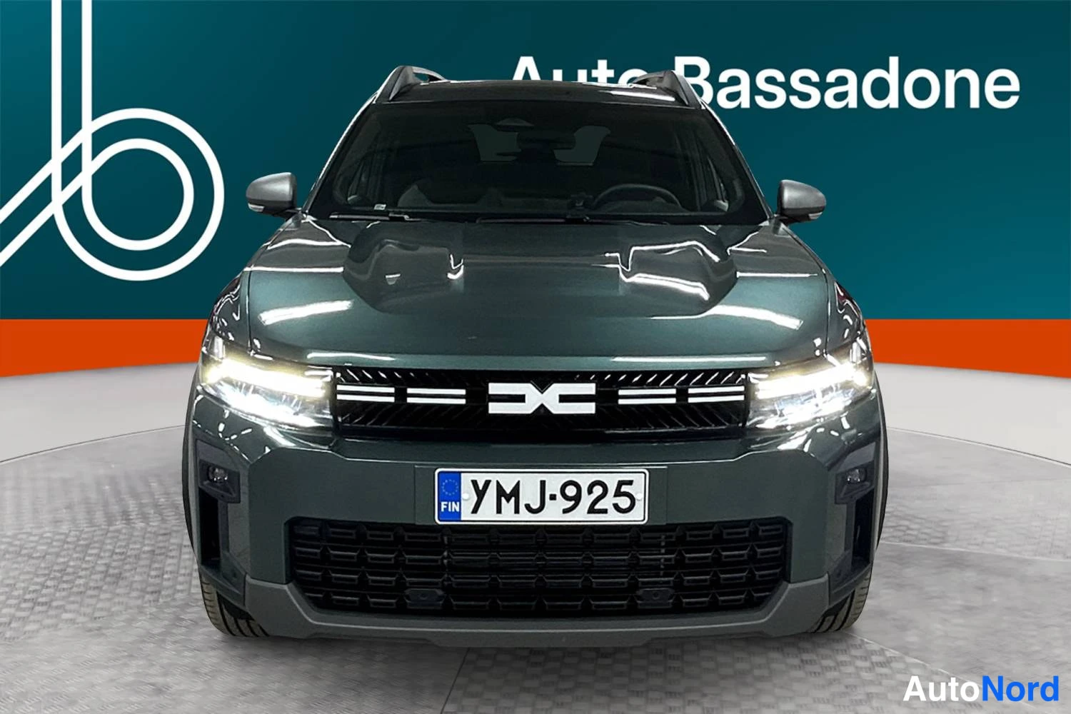 Vihreä Dacia Bigster 2026, edestä, kuva 3