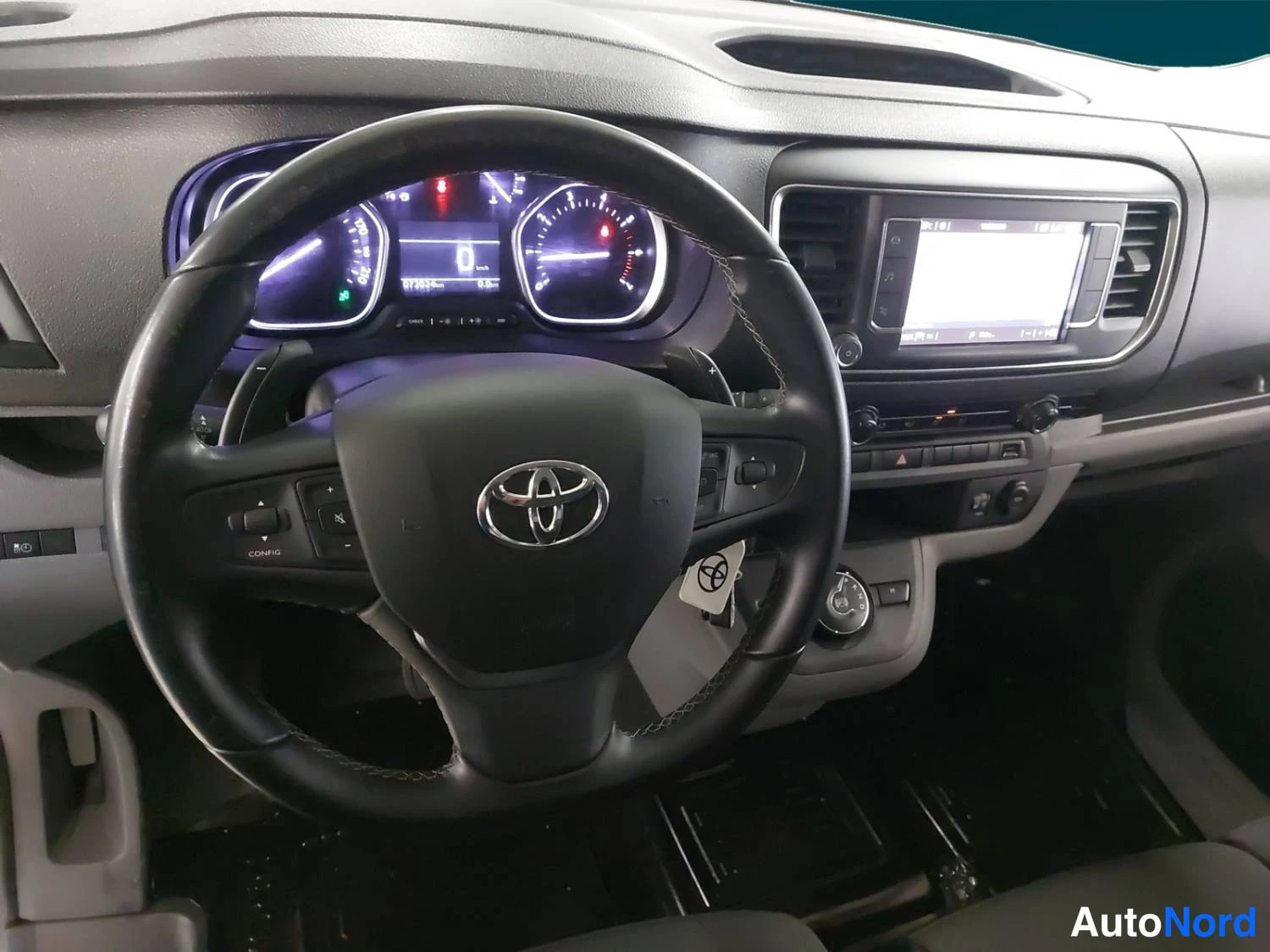 Musta Toyota Proace 2022, kuva 11
