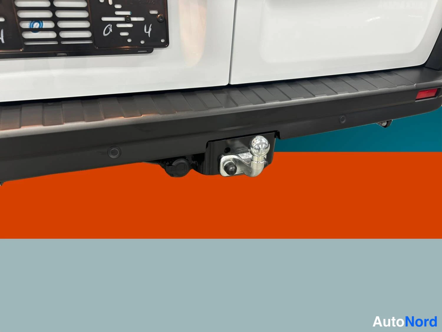 White Renault Trafic 2026, photo 10