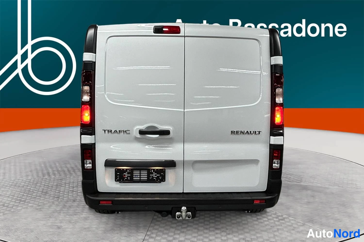 White Renault Trafic 2026, rear, photo 8