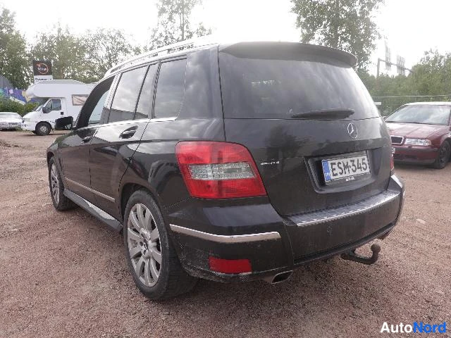 Musta Mercedes-Benz GLK 2010, takaviisto, kuva 10