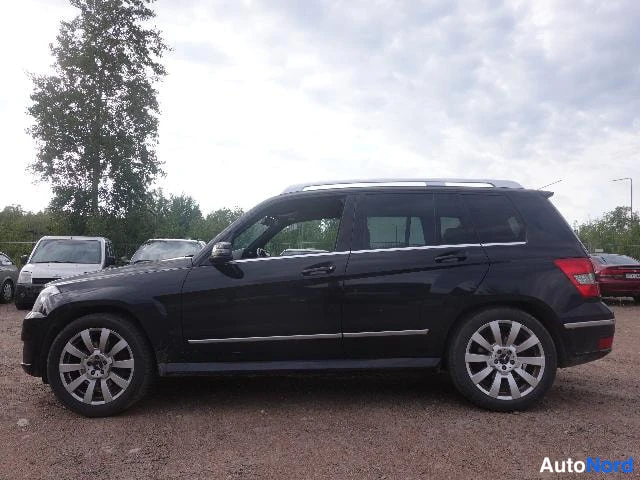 Musta Mercedes-Benz GLK 2010, etuviisto, keula vasemmalle, kuva 5