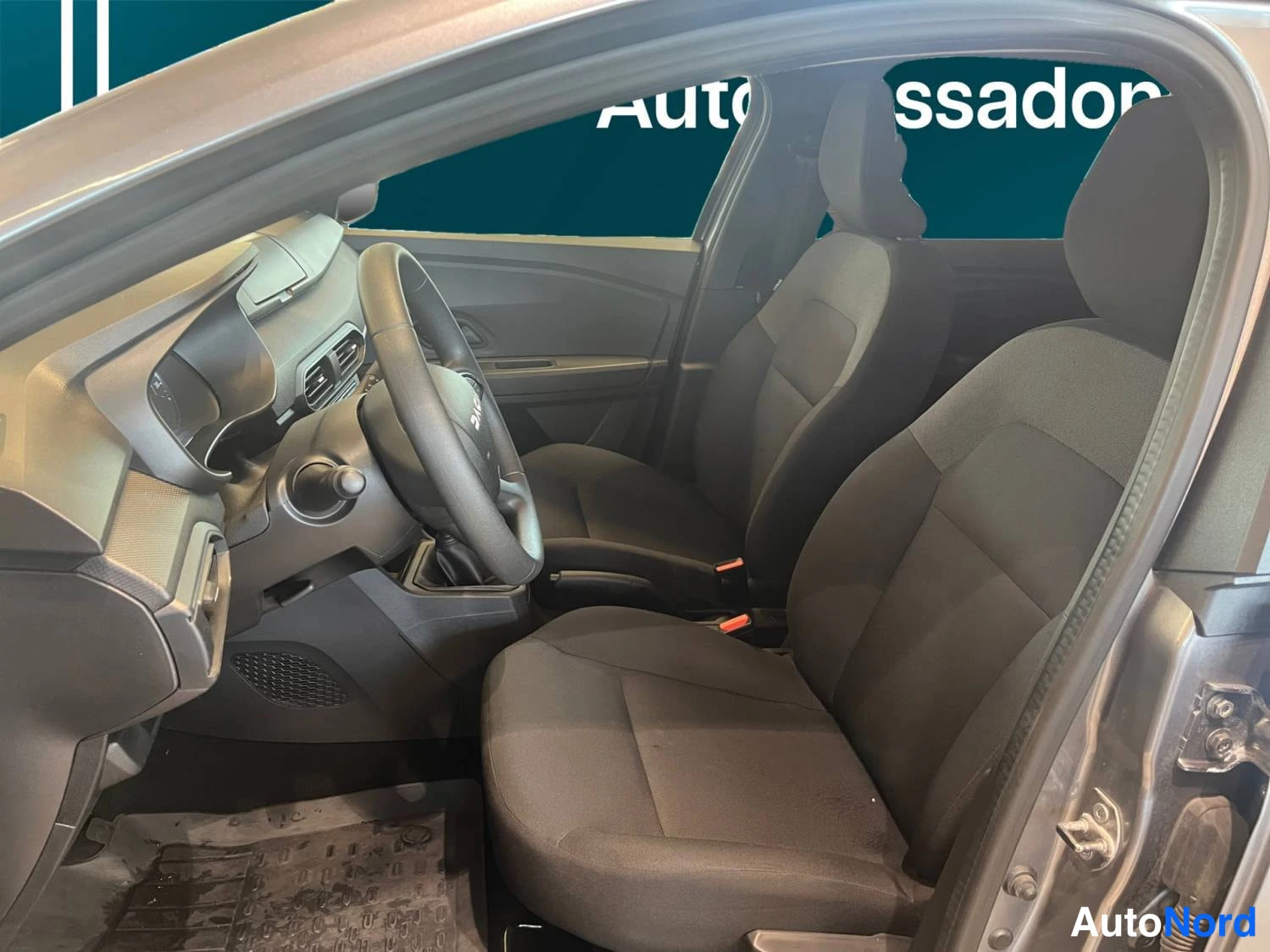 Harmaa Dacia Jogger 2025, kuva 9