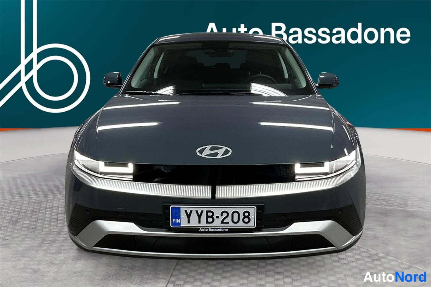 Sininen Hyundai Ioniq 5 2026, edestä, kuva 3