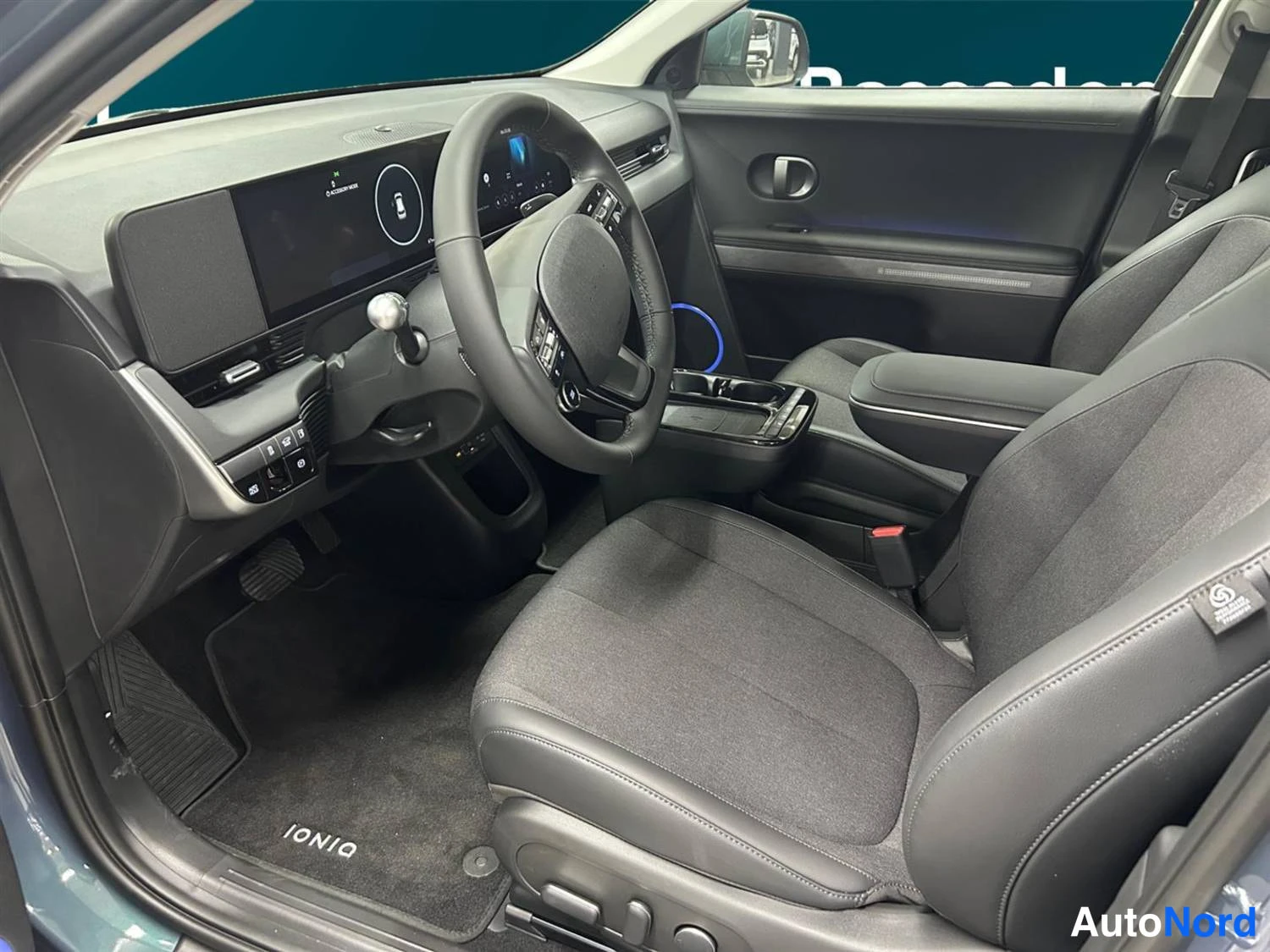 Sininen Hyundai Ioniq 5 2026, kuva 10