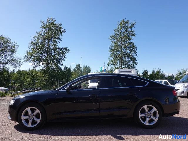 Musta Audi A5 2013, etuviisto, keula vasemmalle, kuva 2