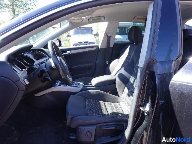 Musta Audi A5 2013, etuistuimet, kuva 20