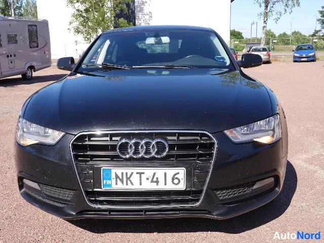 Musta Audi A5 2013, edestä, kuva 8