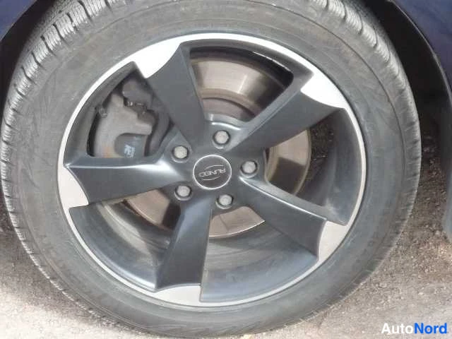 Sininen Toyota AVENSIS 2009, yksityiskohta, kuva 29