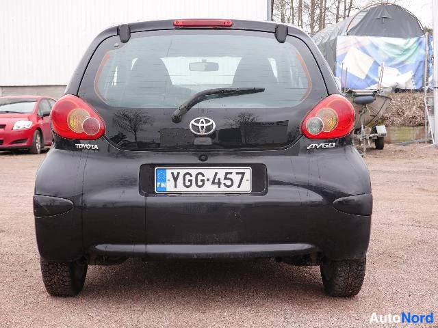Musta Toyota AYGO 2006, takaa, kuva 16
