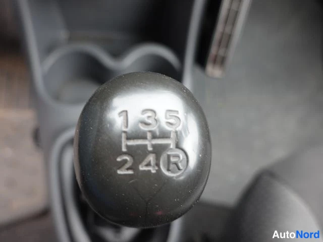 Musta Toyota AYGO 2006, yksityiskohta, kuva 26