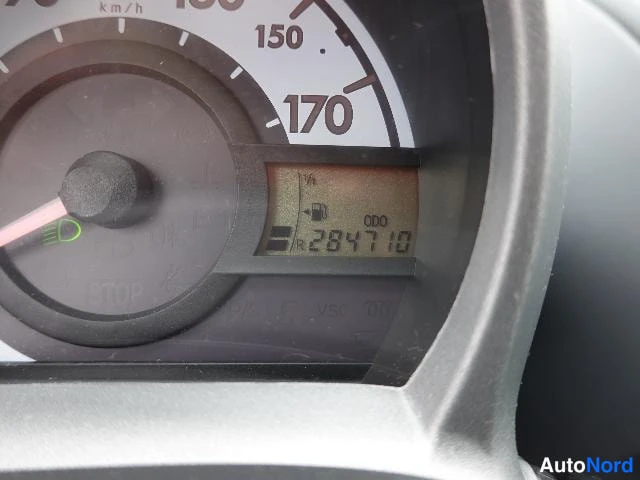 Musta Toyota AYGO 2006, yksityiskohta, kuva 27