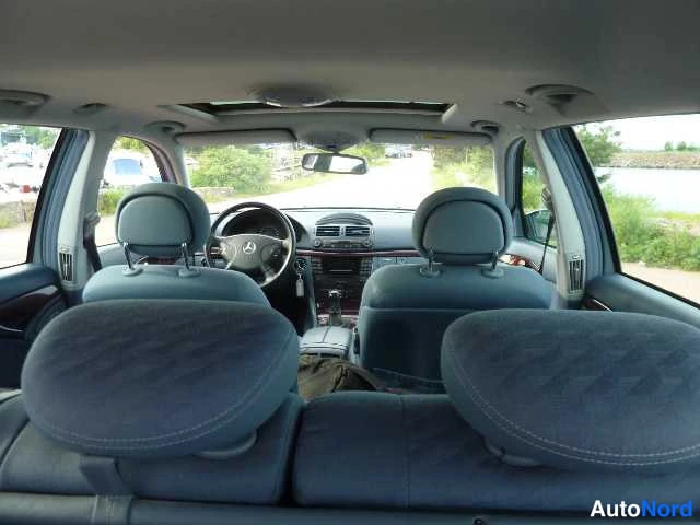 Blue Mercedes-Benz E 270 CDI 2003, photo 10