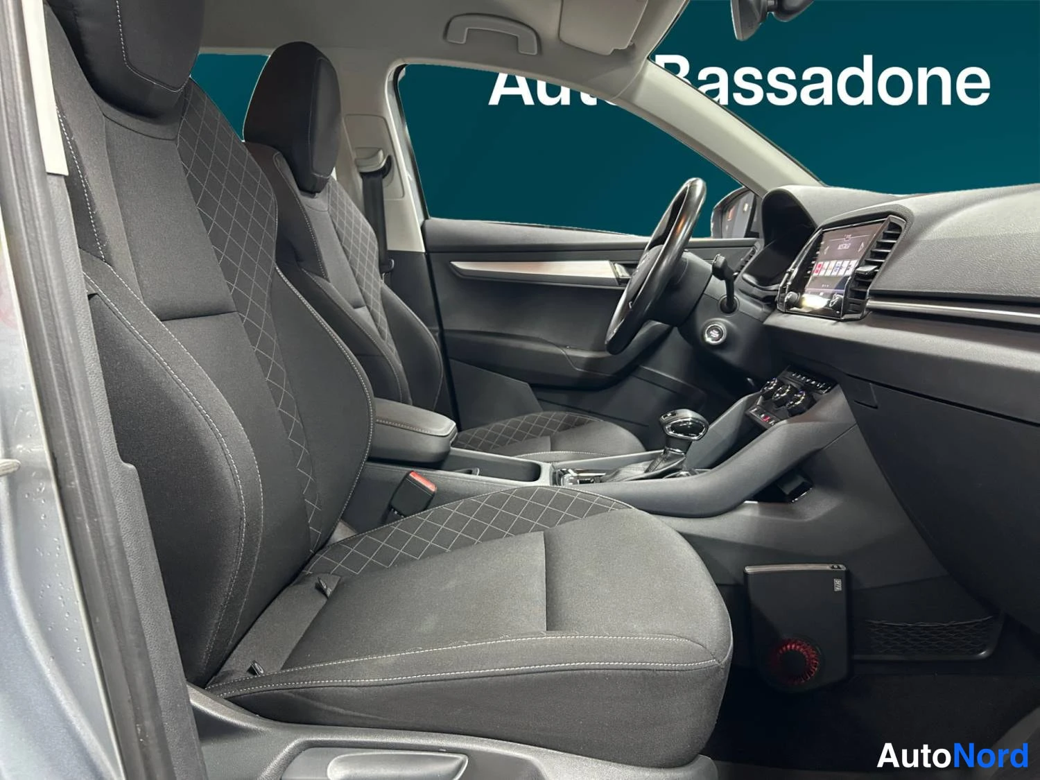 Hopea Skoda Karoq 2019, kuva 15