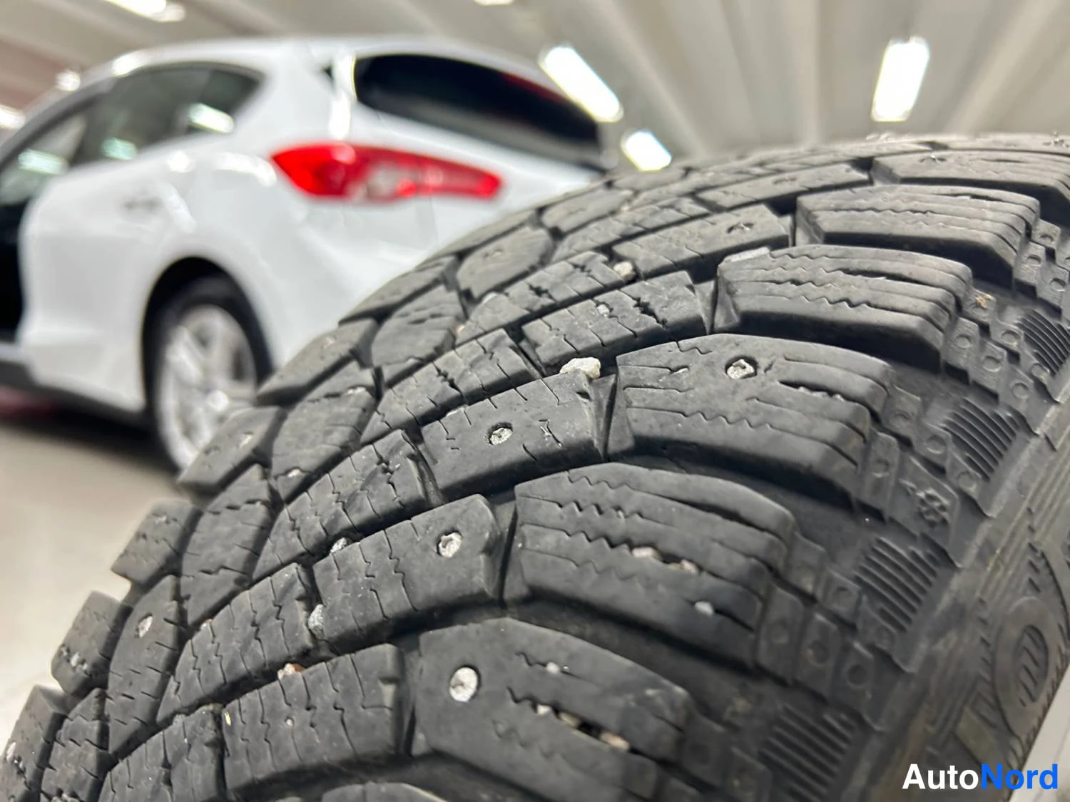 Valkoinen Ford Focus 2019, kuva 24