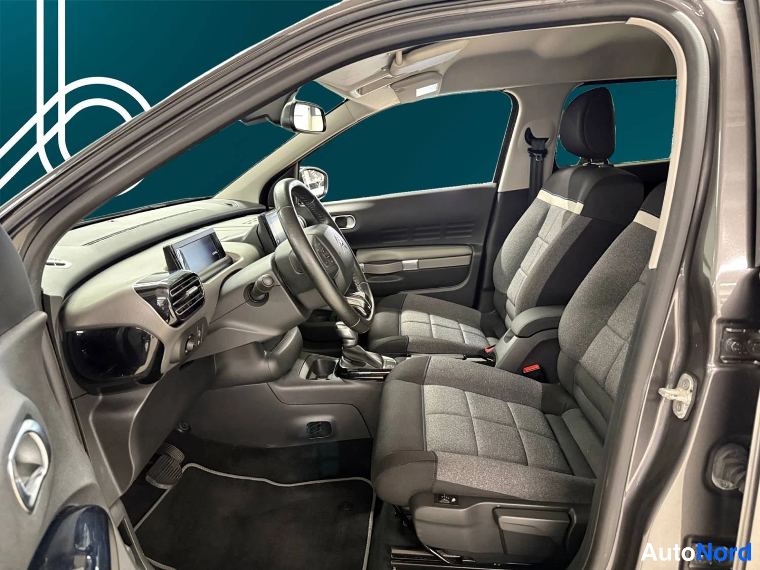 Harmaa Citroen C4 cactus 2020, kuva 10