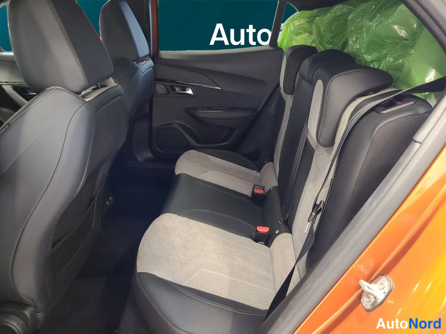 Oranssi Peugeot E-2008 2020, kuva 10