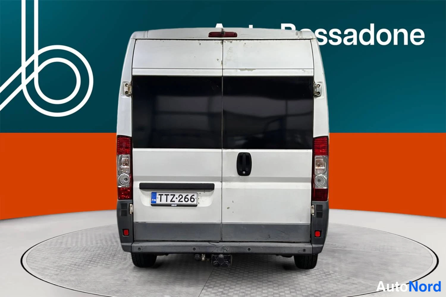 Valkoinen Citroen Jumper 2010, takaa, kuva 7