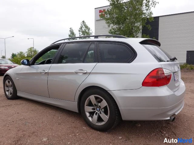 Hopea BMW 318i 2007, takaviisto, kuva 13