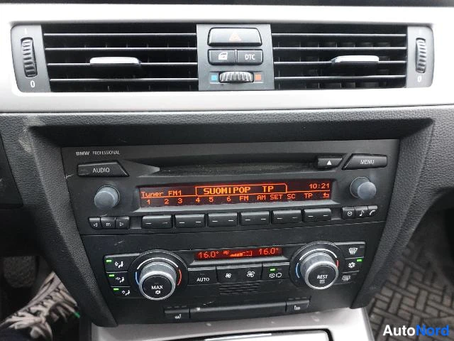 Hopea BMW 318i 2007, ohjaamo, kuva 17