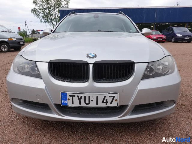 Hopea BMW 318i 2007, edestä, kuva 6