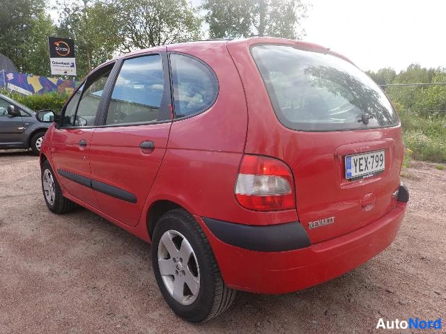 Punainen Renault Megane Scenic 2003, takaviisto, kuva 12
