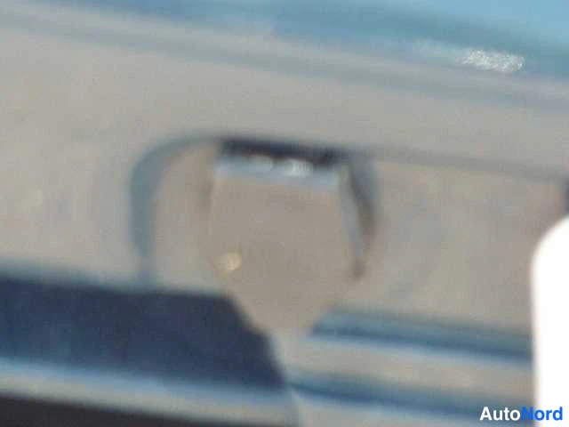 Sininen Mitsubishi Carisma 1998, yksityiskohta, kuva 35