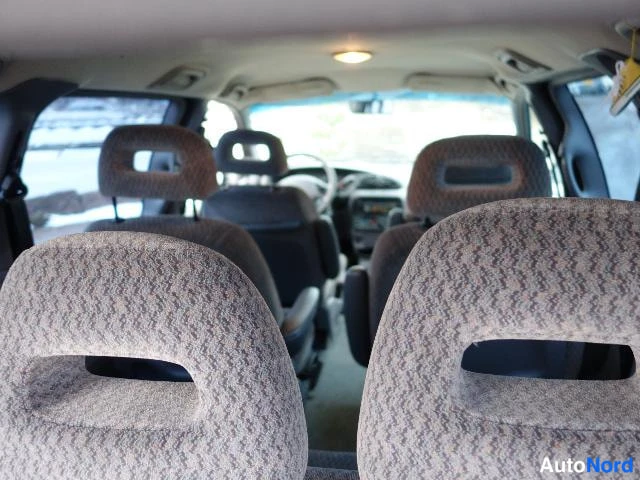 Sininen Chrysler Voyager 2000, kuva 35
