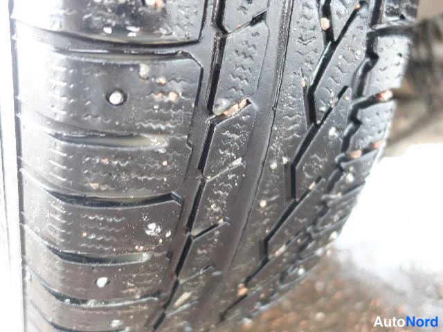 Sininen Chrysler Voyager 2000, kuva 37