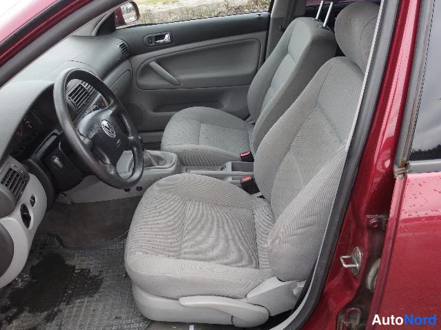 Punainen Volkswagen Passat 2000, kuva 40