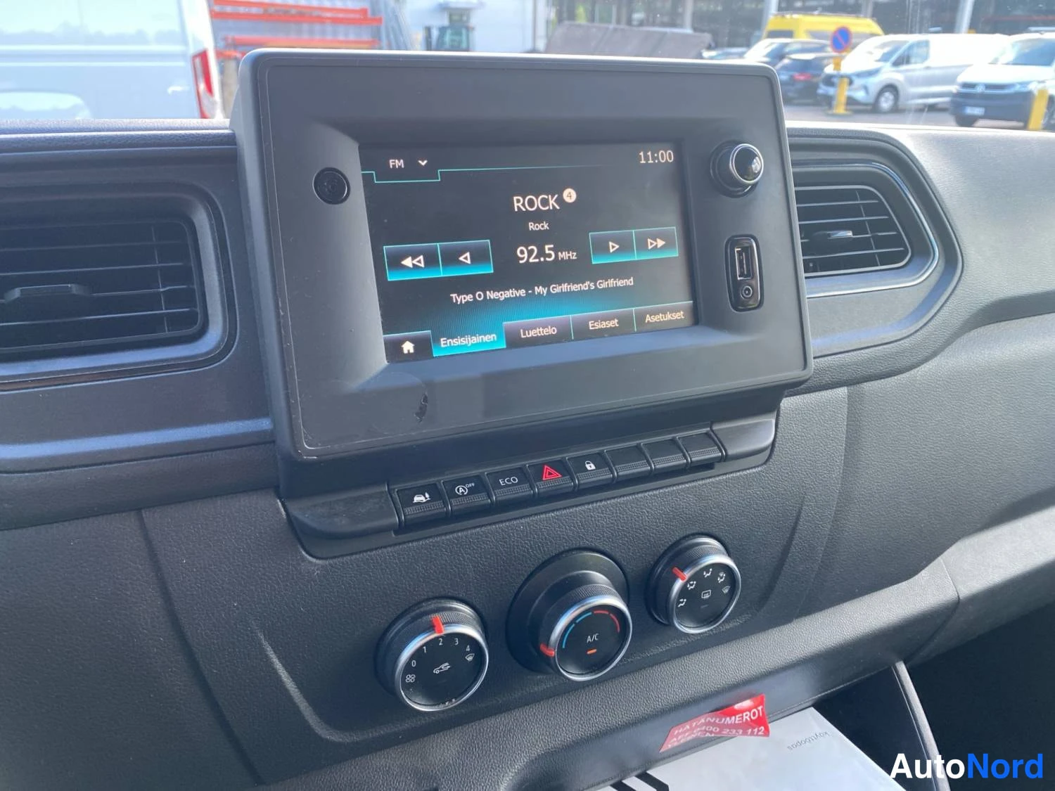 Valkoinen Renault Master 2023, kuva 16