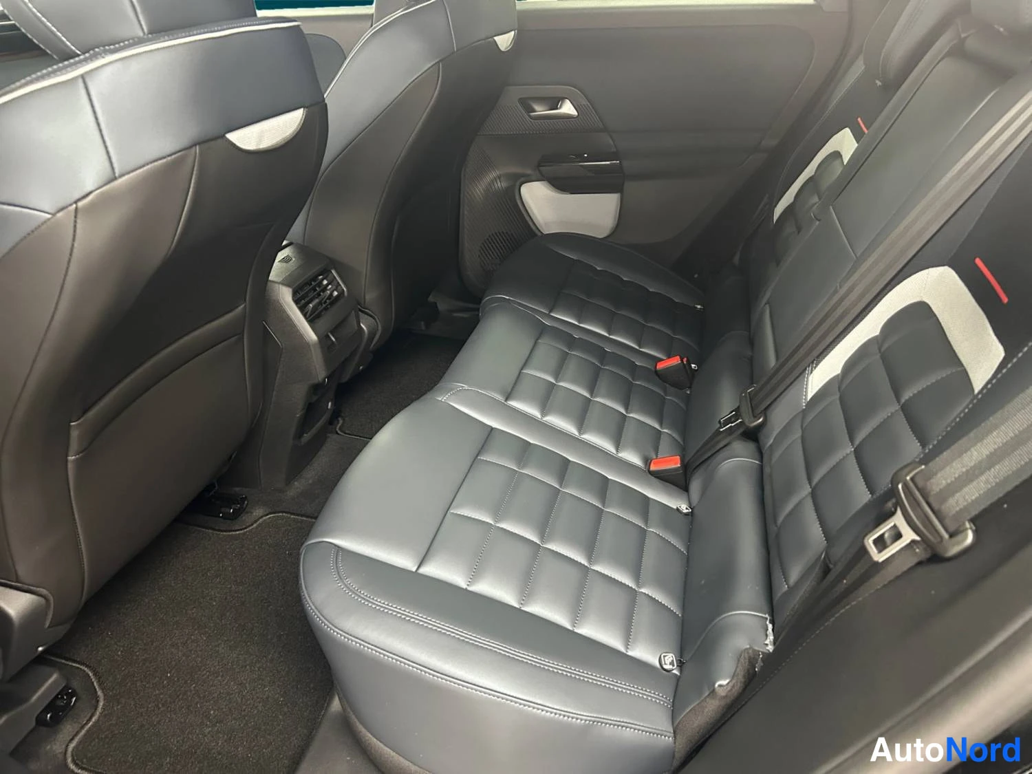 Musta Citroen c5 aircross 2026, kuva 10
