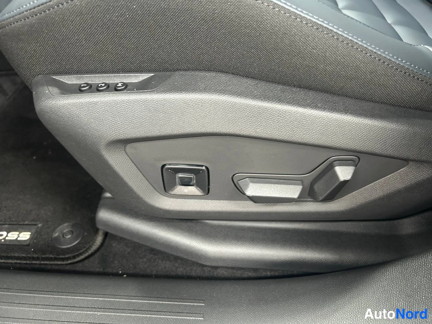 Musta Citroen c5 aircross 2026, kuva 13