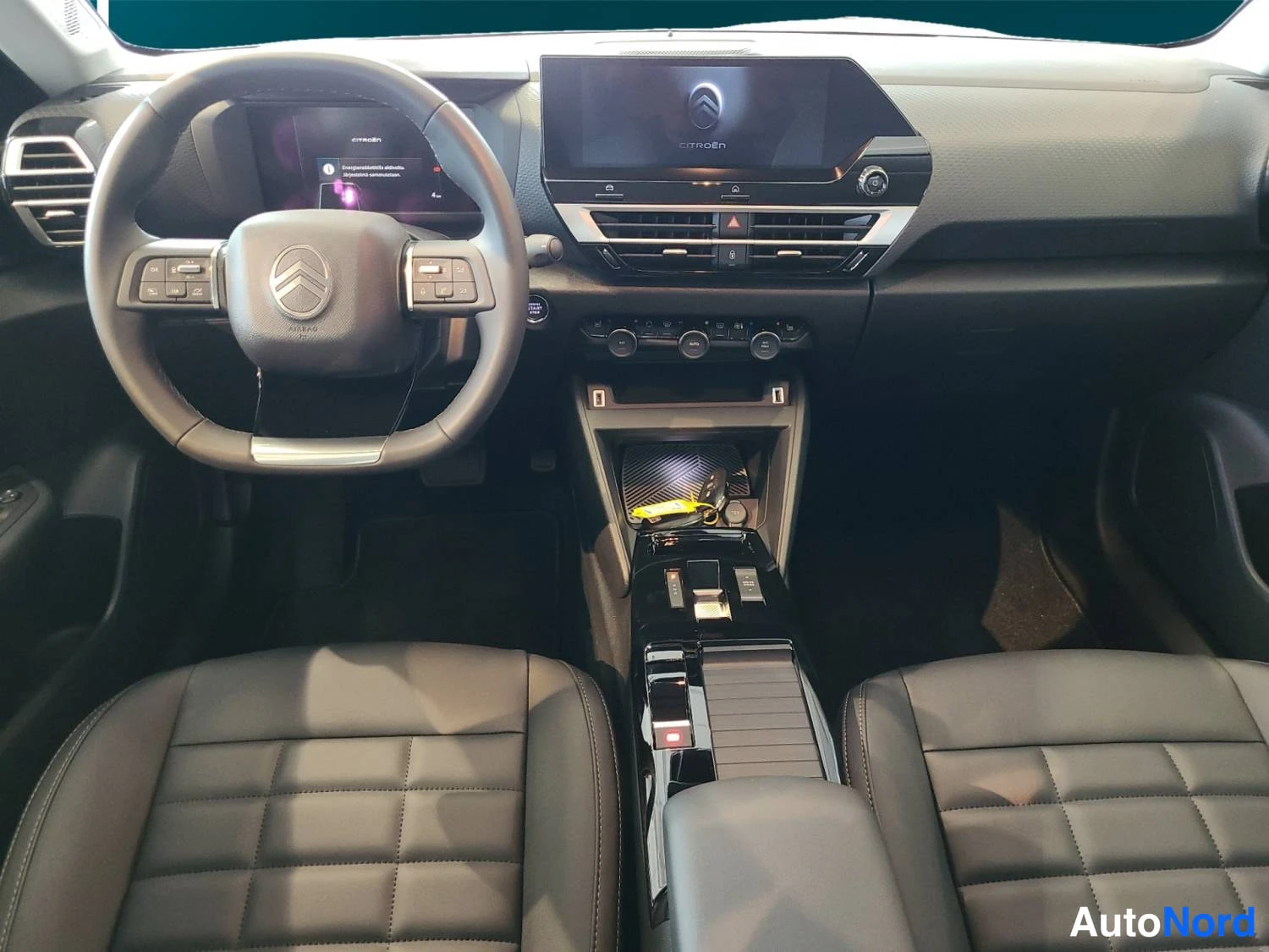 Valkoinen Citroen C4 2026, kuva 9