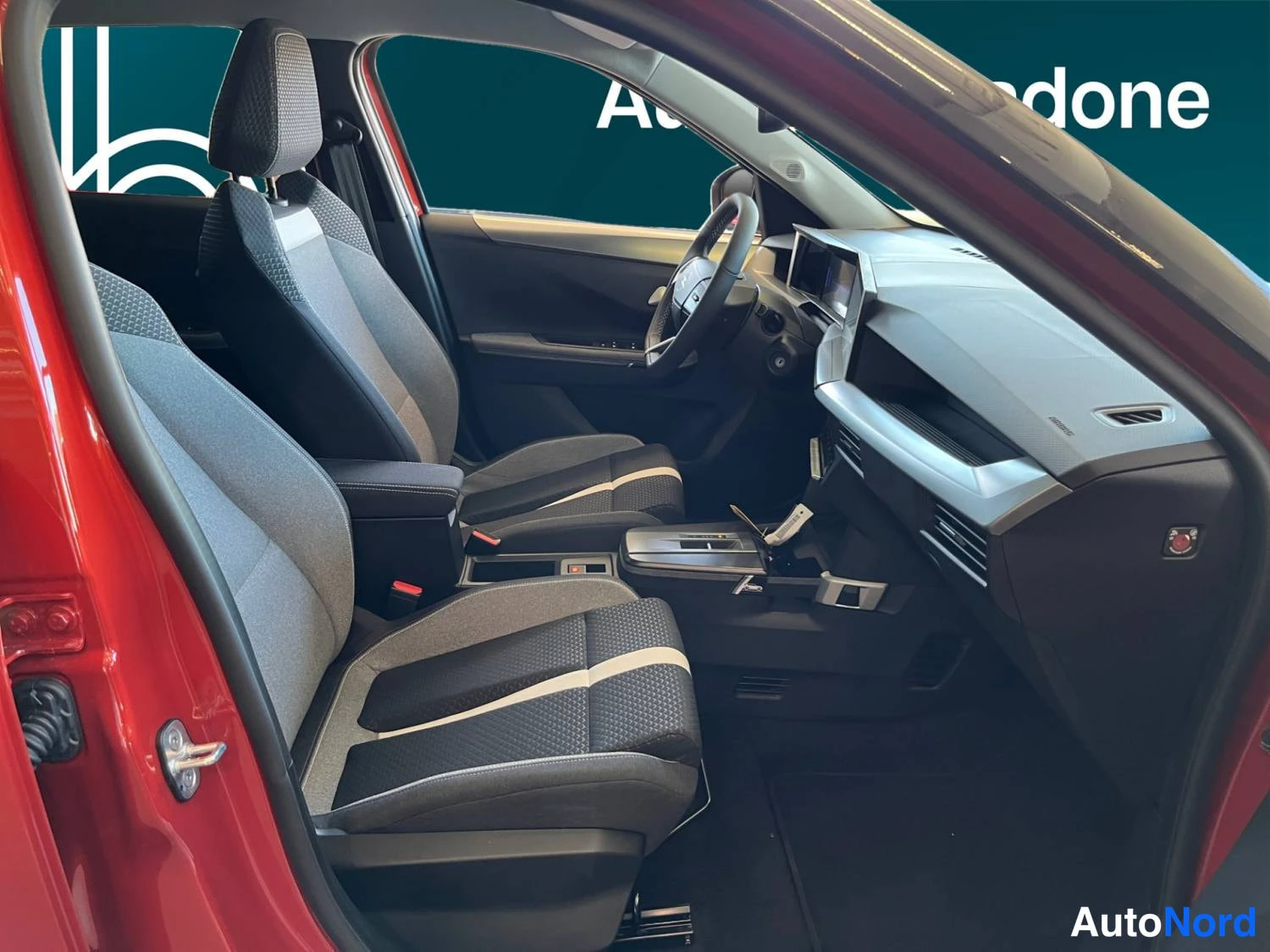 Röd Opel Frontera 2026, bild 15