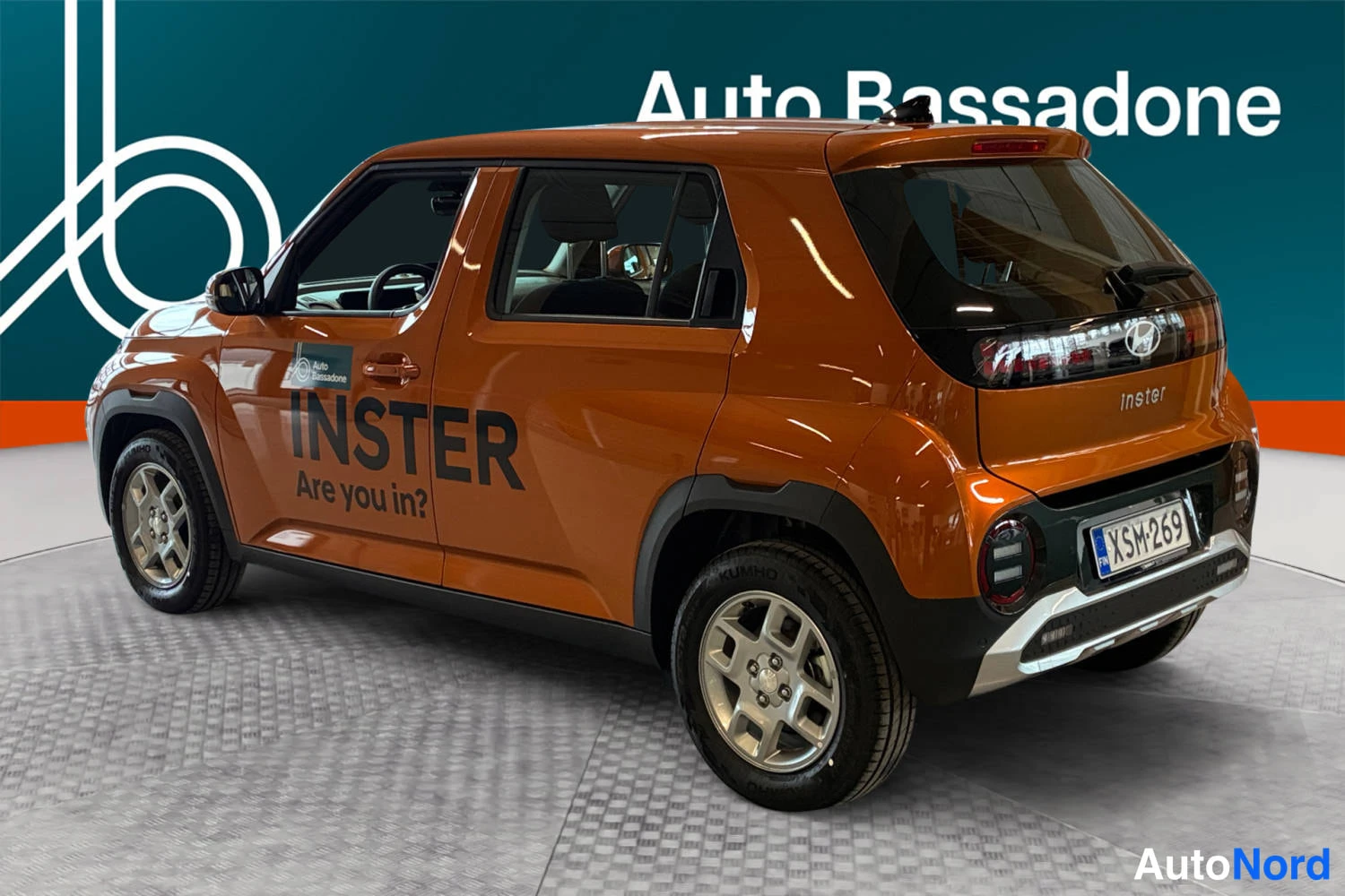 Oranssi Hyundai Inster 2025, takaviisto, kuva 9