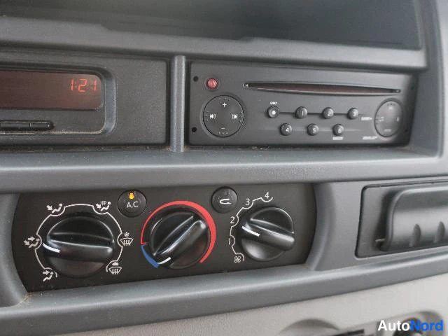 Sininen Renault MASTER 2007, yksityiskohta, kuva 29