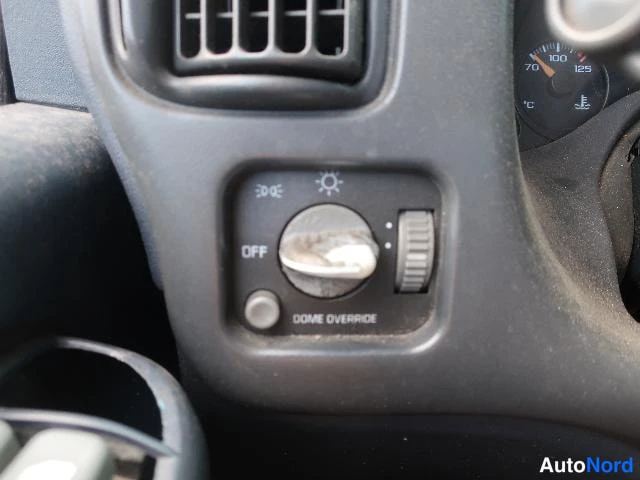Sininen Chevrolet Chevy Van 1998, yksityiskohta, kuva 25