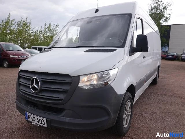 Valkoinen Mercedes-Benz Sprinter 2020, etuviisto, keula vasemmalle, kuva 3