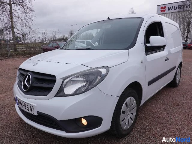 Valkoinen Mercedes-Benz Citan 2014, etuviisto, keula vasemmalle, kuva 6