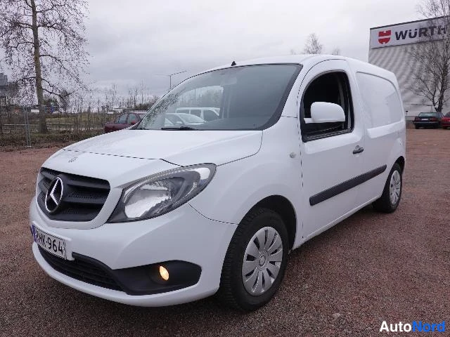 Valkoinen Mercedes-Benz Citan 2014, etuviisto, keula vasemmalle, kuva 3
